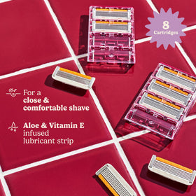 Détail des lames du rasoir Dollar Shave Club pour femmes avec bande lubrifiante