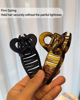 Détail des ressorts des clips à cheveux Nalodu, montrant leur robustesse