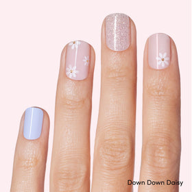 Détail des Strips à Ongles Dashing Diva avec finition brillante