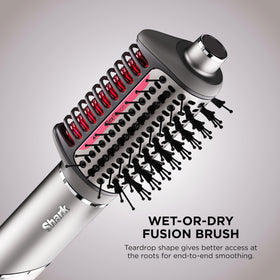 Détail du bouton de protection du cuir chevelu sur le Shark FlexFusion