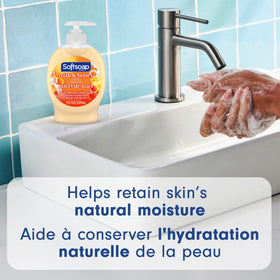 Détail du flacon de savon liquide Softsoap Miel et Lait