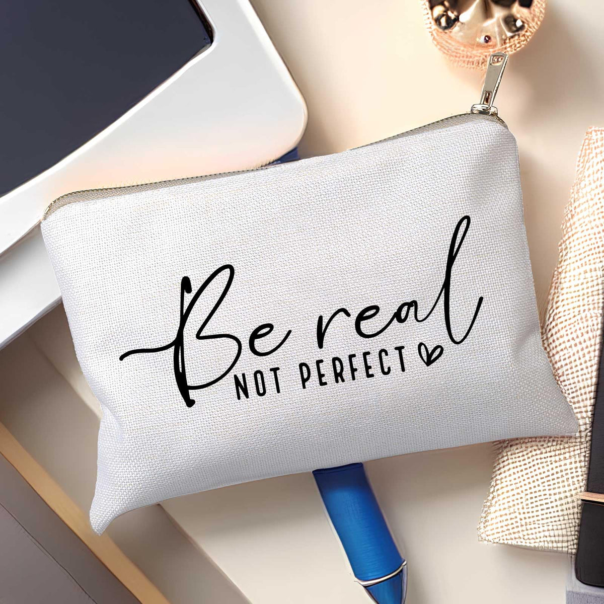 Détail du message inspirant sur la trousse HubbgDesign