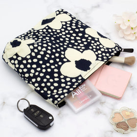 Détail du zip en métal du sac de maquillage PAZIMIIK