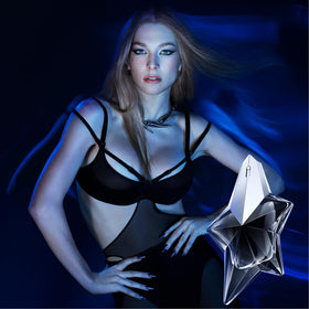 Détails de la bouteille de Mugler Angel Fantasm avec notes olfactives