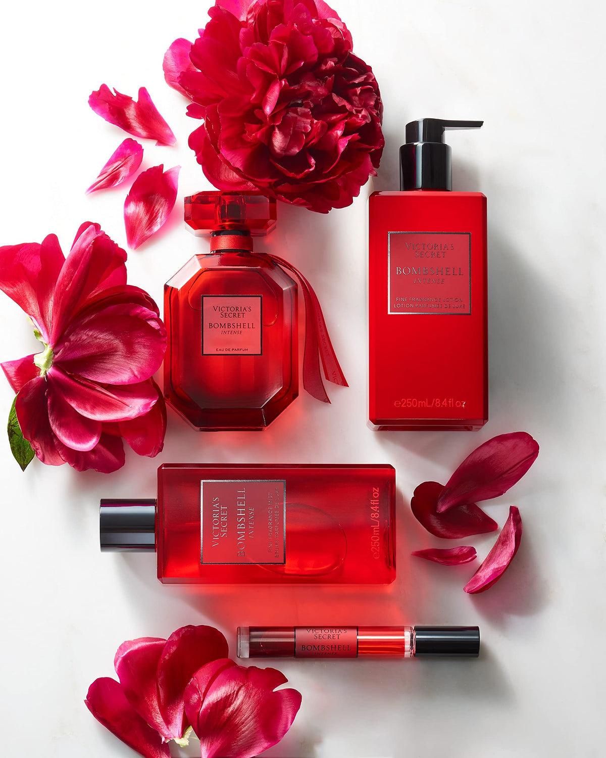 Détails de la bouteille de Victoria's Secret Brume Parfumée Bombshell Intense