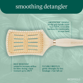 Détails de la brosse EcoTools montrant le matériau en bambou