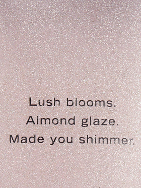 Détails de la lotion Velvet Petals Shimmer de Victoria's Secret
