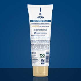 Détails de la texture de la crème Gold Bond pour les pieds