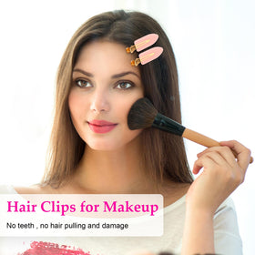 Détails des clips à cheveux D, vue rapprochée