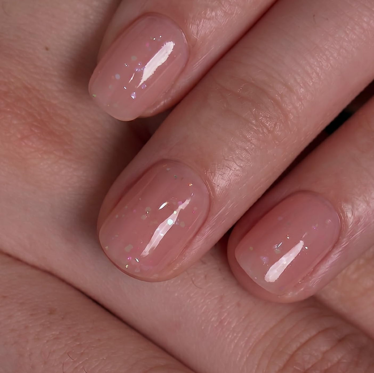 Détails des faux ongles CurvLife extra courts en gel souple, vue rapprochée