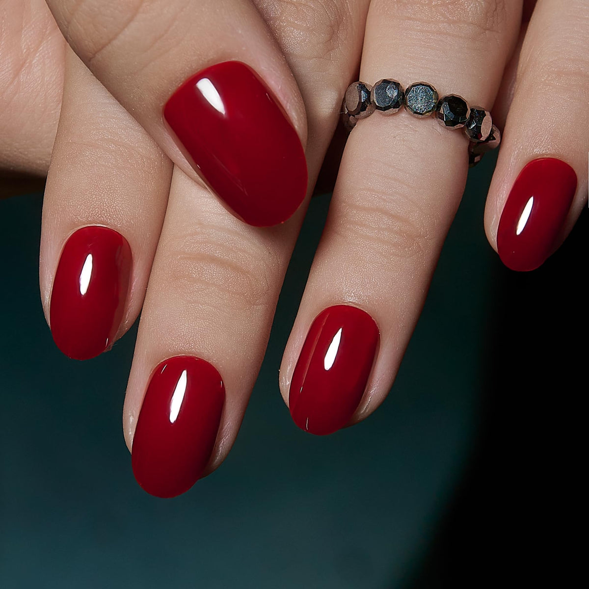 Détails des faux ongles CurvLife montrant la finition en gel