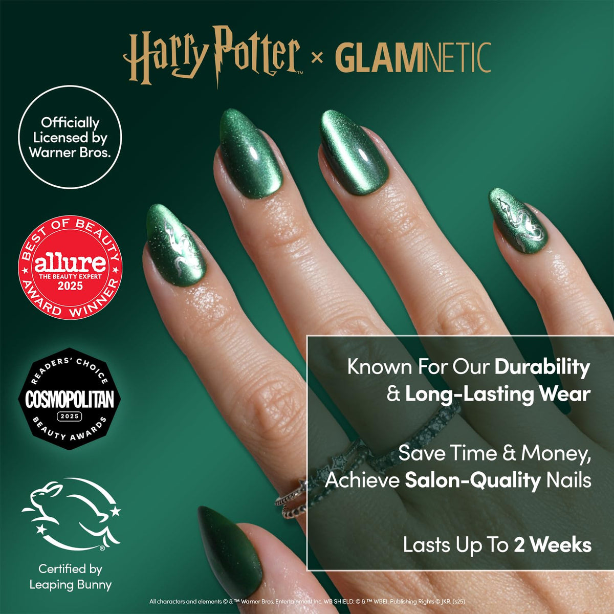 Détails des faux ongles Slytherin avec motif serpent