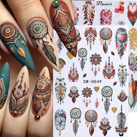 Détails des motifs colorés des autocollants d'ongles 3D Boho
