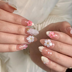 Détails des motifs uniques sur les faux ongles MAGLFELL