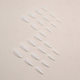 Détails des ongles press on CTTHNBD en amande