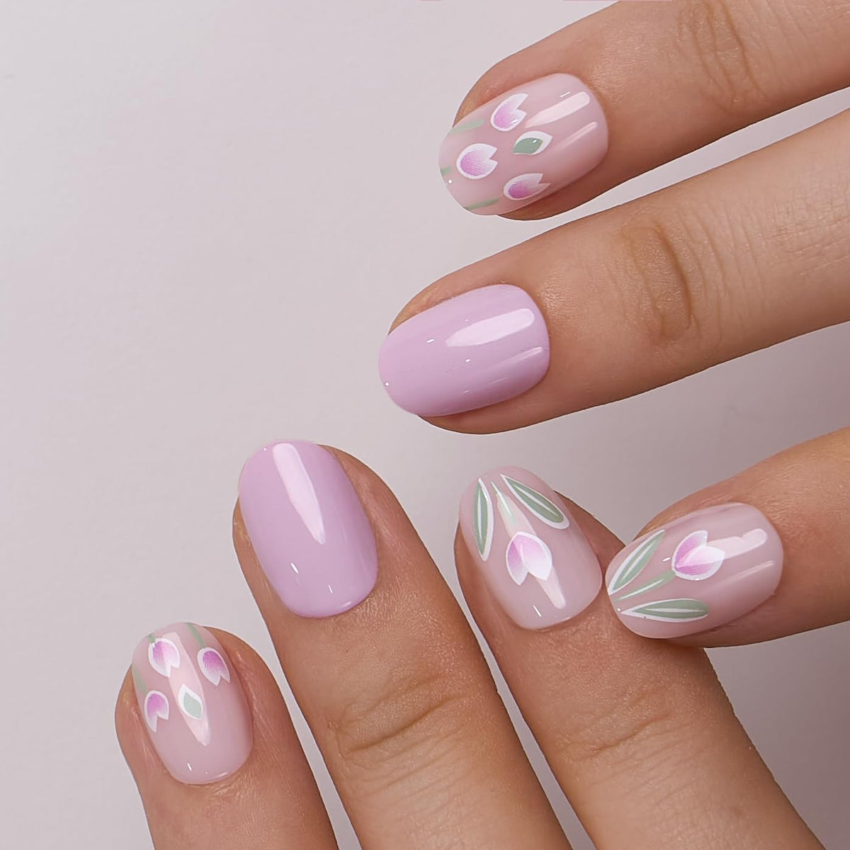 Détails des ongles pressés CurvLife avec finition en gel doux