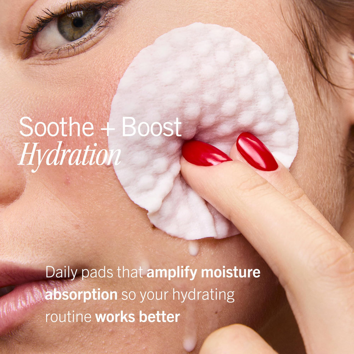 Détails des Ultra Repair Hydrating Pillow Pads avec texture douce