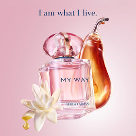 Détails du flacon d'Armani Beauty My Way Nectar avec finition rose