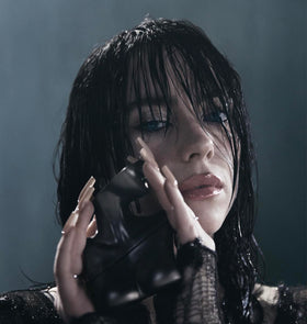 Détails du flacon de Billie Eilish Eau de Parfum No. 2