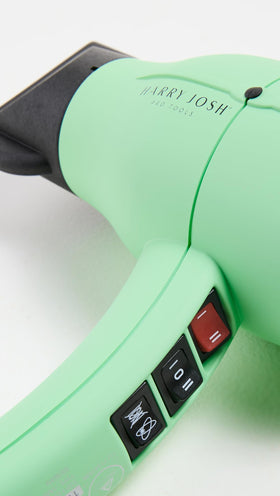 Détails du sèche-cheveux Harry Josh Pro Dryer 2000 avec réglages de chaleur