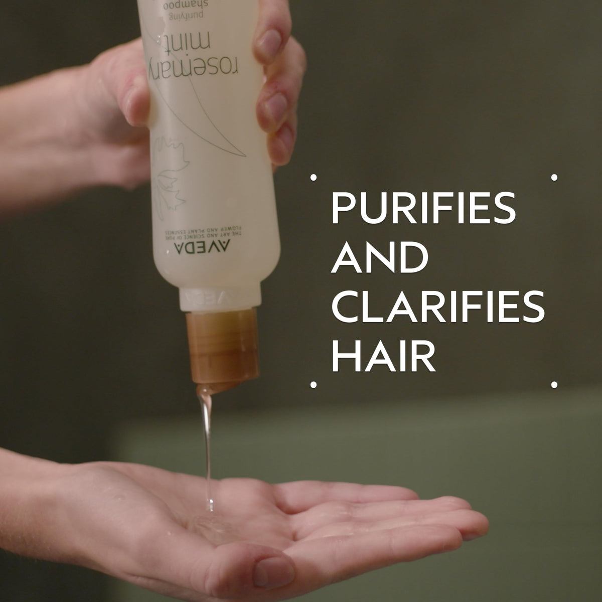 Détails du shampooing Aveda avec ingrédients naturels