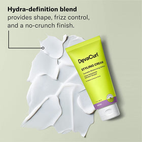 DevaCurl crème coiffante hydratante 100g texture crémeuse