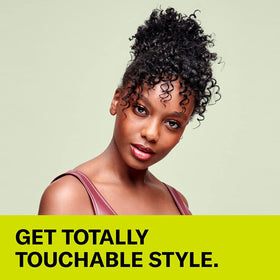 DevaCurl Crème de Coiffage Hydratante application sur cheveux