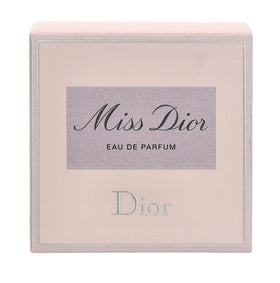 Dior Miss Eau de Parfum 50ml mise en scène sur une coiffeuse