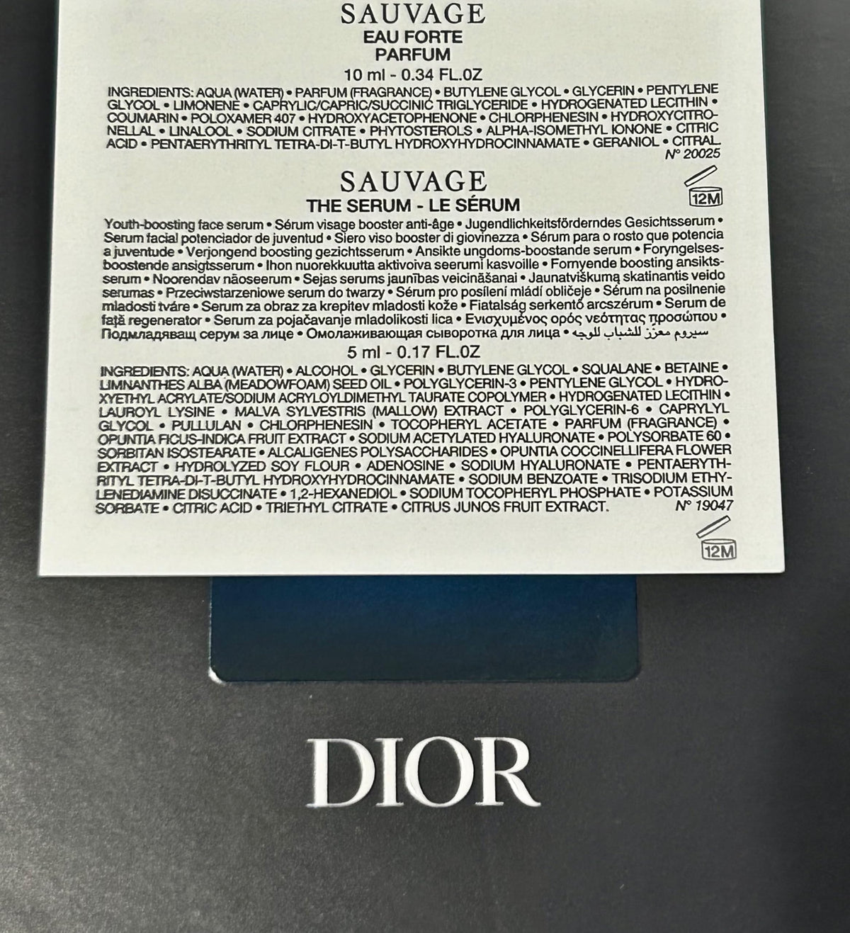 Dior Sauvage Eau Forte ensemble parfum et sérum sur fond neutre