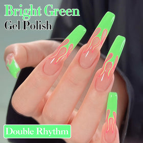 Double Rhythm Vernis Gel 15ML avec application sur ongles