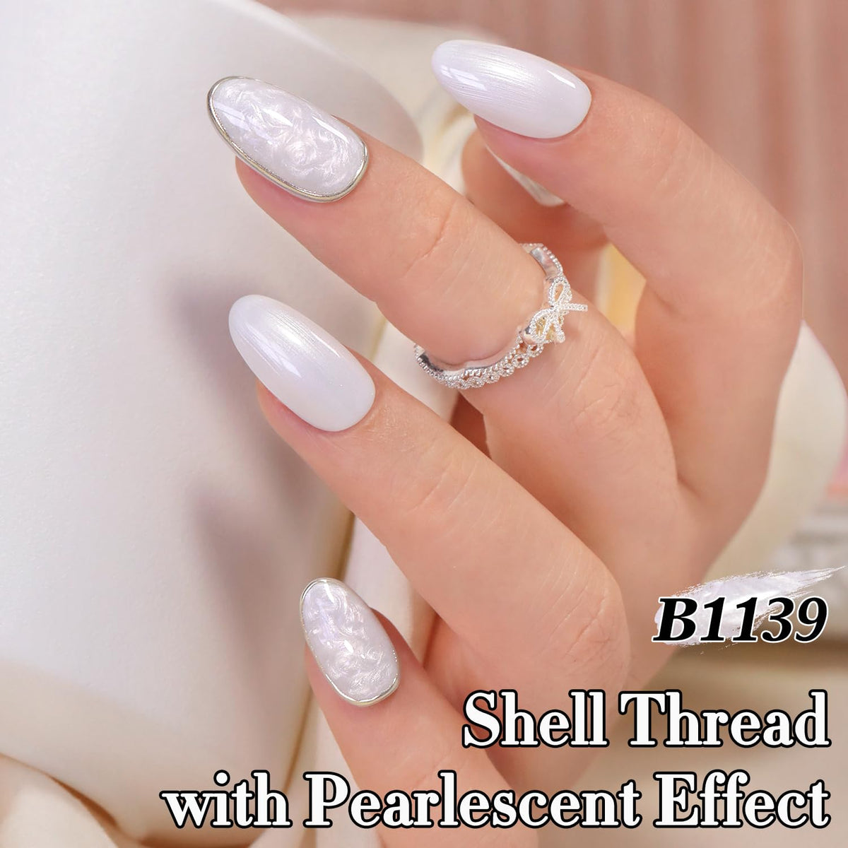 Double Rhythm Vernis Gel 15ML Pearl White avec application sur ongles