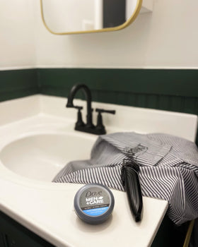 Dove Crème Ultra Hydra pour Homme pot ouvert