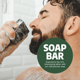 Dr. Squatch Savon Naturel pour Hommes Sierra Storm - utilisation en douche