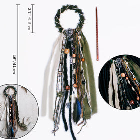 Dreadlock Hair Tie en gros plan montrant les détails des perles