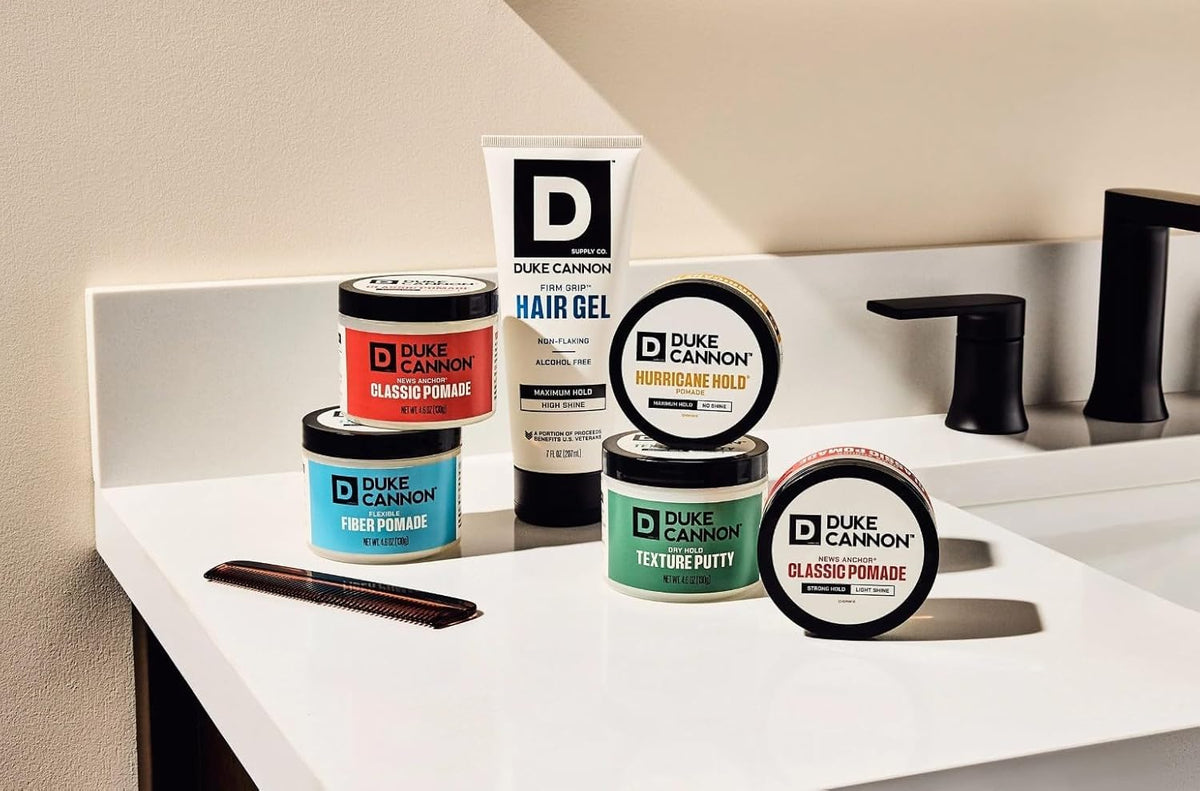 Duke Cannon Pâte Texturisante Dry Hold 2 oz avec d'autres produits de soins pour hommes