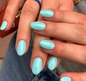 Duo de vernis gel et laque à ongles DAISY DND