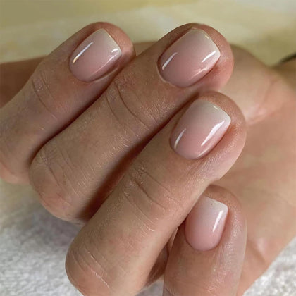 DZPGUONIZ faux ongles pressés 24pcs carrés courts en couleur nude