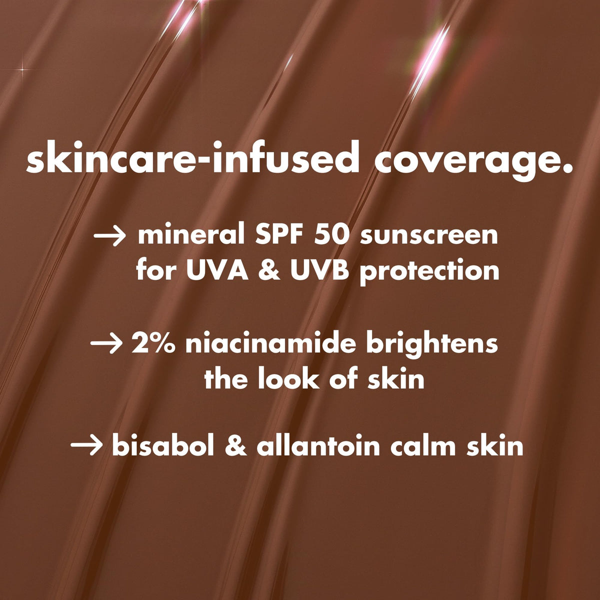 e.l.f. Halo Glow Skin Tint SPF 50 avec un applicateur