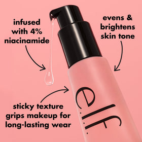 e.l.f. Power Grip Primer 4% Niacinamide avec maquillage terminé