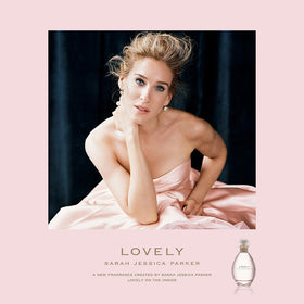 Eau de Parfum Femme Sarah Jessica Parker sur un fond élégant