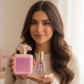 Eau de Parfum Pink Blush présentée dans un cadre de vie