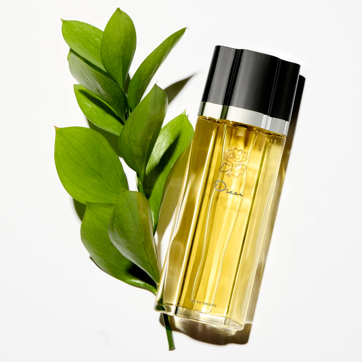 Eau de Toilette Oscar de la Renta avec ingrédients floraux