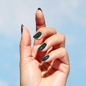 Échantillon de couleurs de vernis OPI Nature Strong
