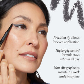 Échantillon de la couleur brun de l'eyeliner gel LAURA GELLER