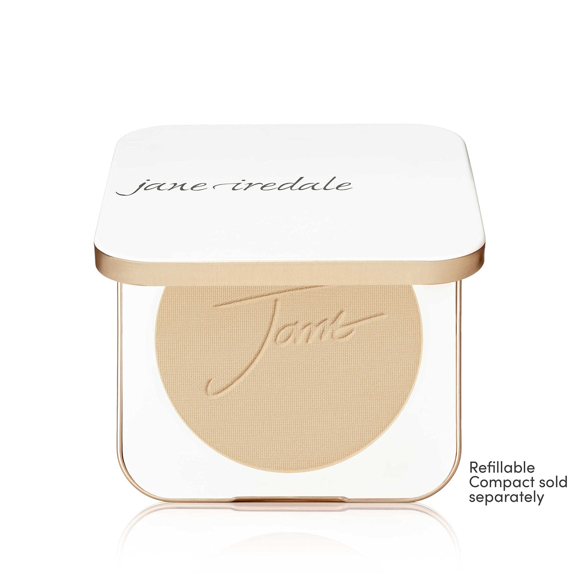 Échantillon de la poudre minérale pressée jane iredale sur la main
