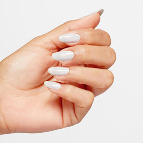 Échantillon de la teinte blanche crème du vernis OPI Alpine Snow