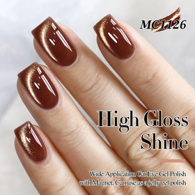 Effet Cat Eye visible sur des ongles vernis