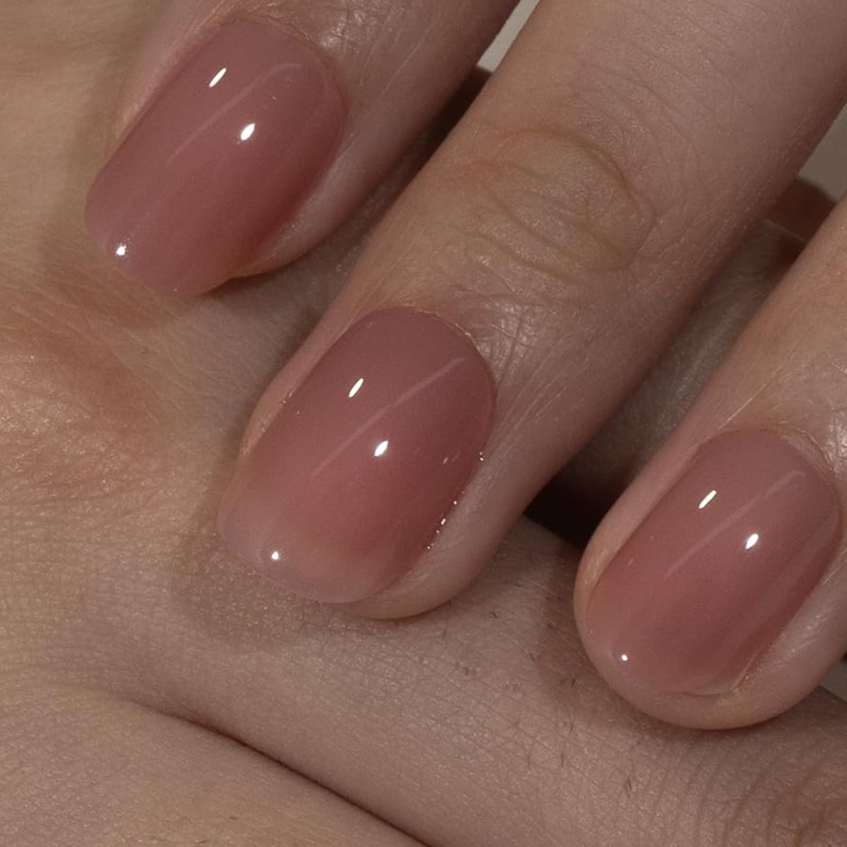 Éléments inclus dans le kit CurvLife, colle et lime à ongles