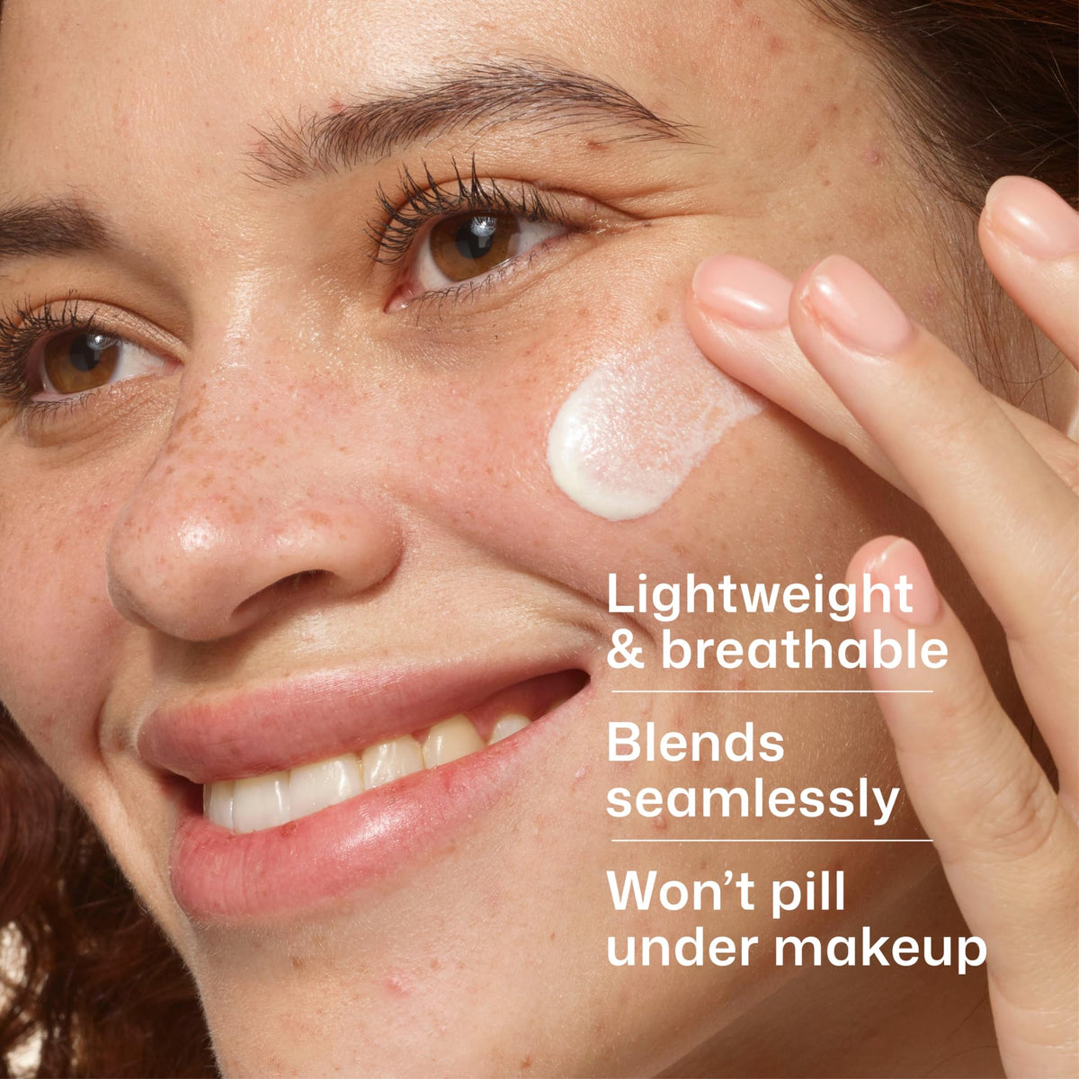 EltaMD UV Clear SPF 50 crème solaire avec flacon ouvert