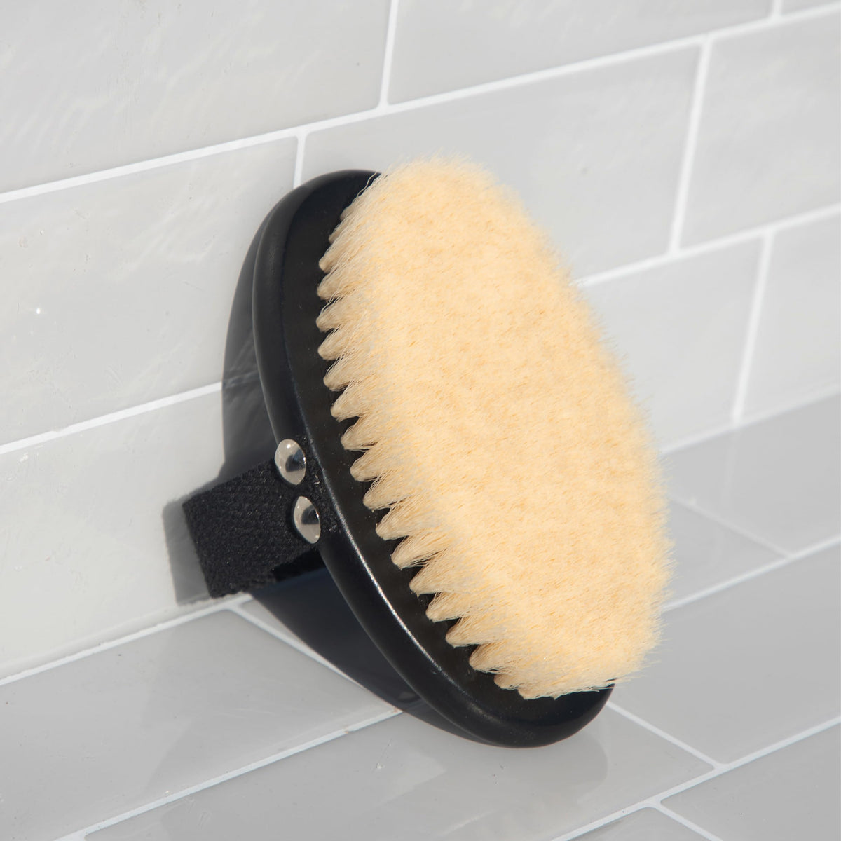 Emballage de la brosse de bain Kitsch